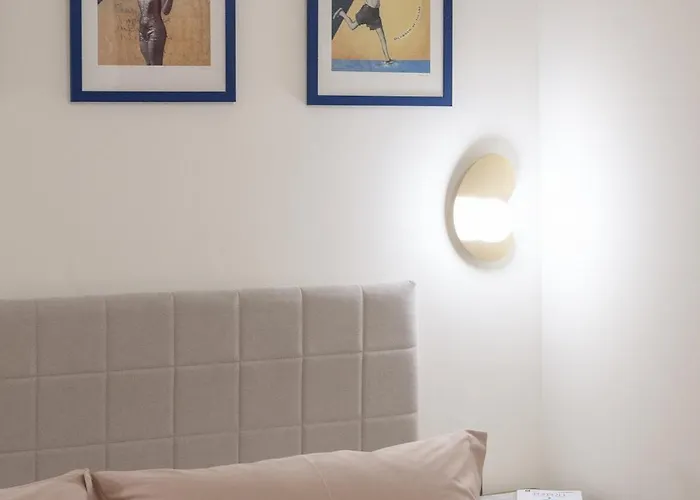 Alojamento de Acomodação e Pequeno-almoço Private Intermezzo Nápoles